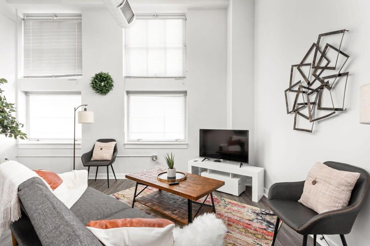 Modern Downtown Apartment 2Br 2Ba By Cozysuites Indianapolis Exterior foto